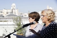 Carmena reclama diálogo y reforzar derechos de expresión y reunión para salir de la crisis que vive la "querida España"