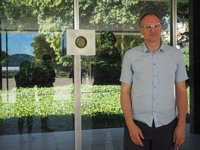 Michael Wesely fotografía durante un año la "vida sin tiempo" del pabellón Mies van der Rohe