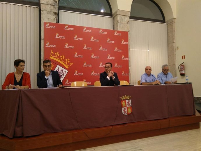 Miembros de la Comisión de Educación