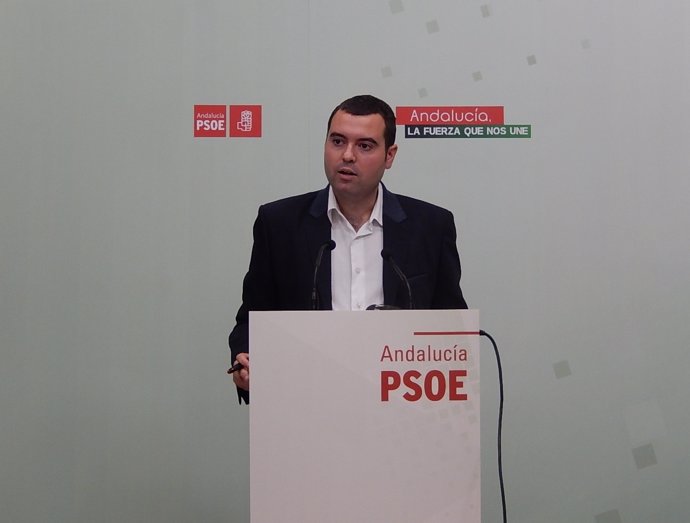 El candidato del PSOE al Senado José Manuel Mármol