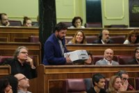 El PP, tras sacar Rufián una impresora: "Ya dijo Ortega que al Congreso no se viene a hacer el jabalí ni el payaso
