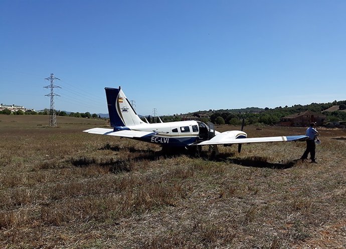 Avioneta aterrizada de emergencia en Sant Quirze