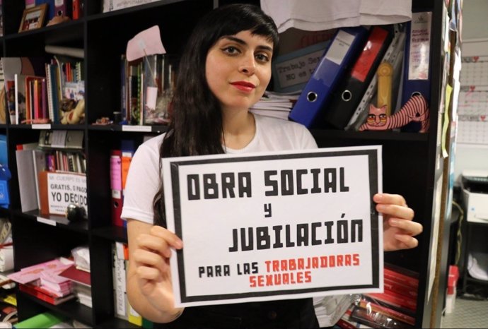 Una activista y actriz porno argentina denuncia a Facebook por censura