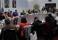 Venezuela dice que Gobierno y oposición están "muy cerca de resolver algunos puntos álgidos"