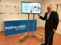 Pérez (PP) afirma que la puesta en marcha del metro de Granada es un "paripé" porque "no va a funcionar"