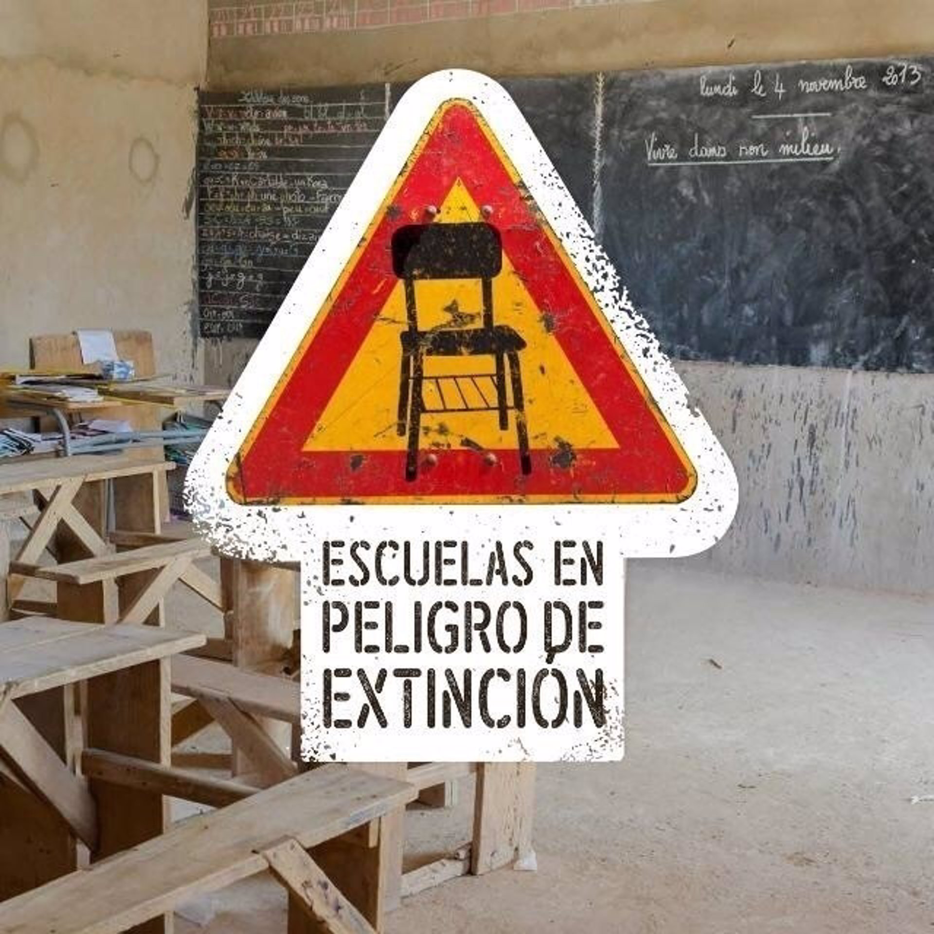 Resultado de imagen de la silla roja escuelas en peligro de extinción