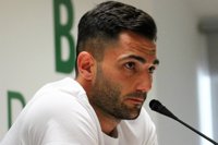 Adán: "La forma de jugar de Setién me hace mucho mejor portero"
