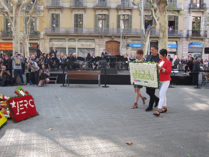 Ofrenda de EH Bildu al monumento de Rafael Casanova de Barcelona por la Diada
