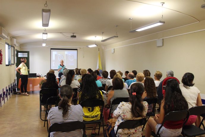 Taller sobre alimentación saludable celebrado en Los Blázquez