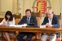 El madrileño Alberto de la Rocha, ganador del Premio Ateneo de Valladolid por su obra 'Los Vertebrados'