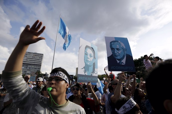 Protestas contra presidente y vicepresidenta de Guatemala