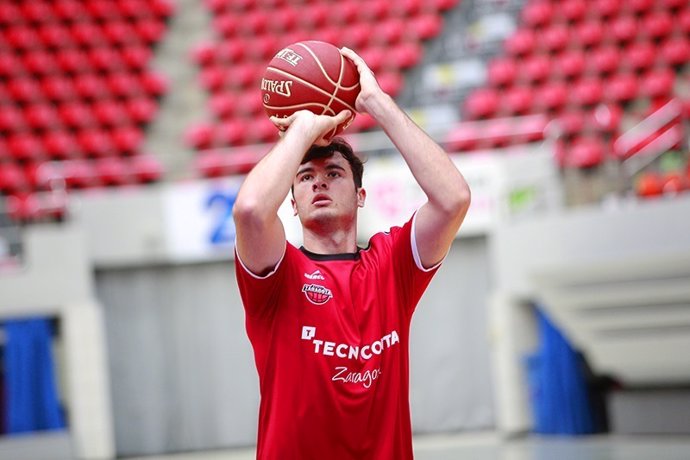 Unai Mendikote, nuevo jugador del Bilbao Basket
