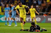 Bakambu y Cheryshev rescatan al Villarreal
