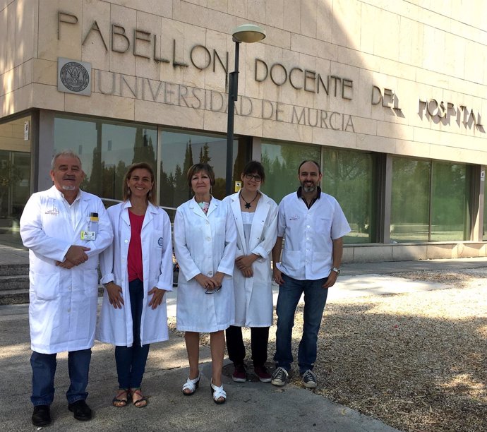 Investigadores de la UMU y personal del servicio de Ginecología La Arrixaca 
