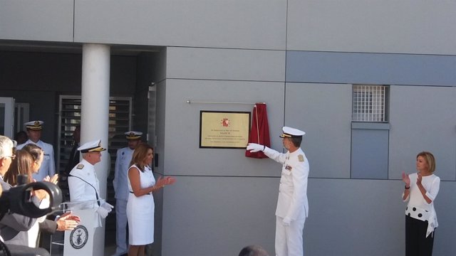 El Rey inaugura el nuevo edifico de la Hora de la Armada en san Fernando