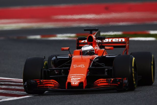 Alonso rueda con su McLaren