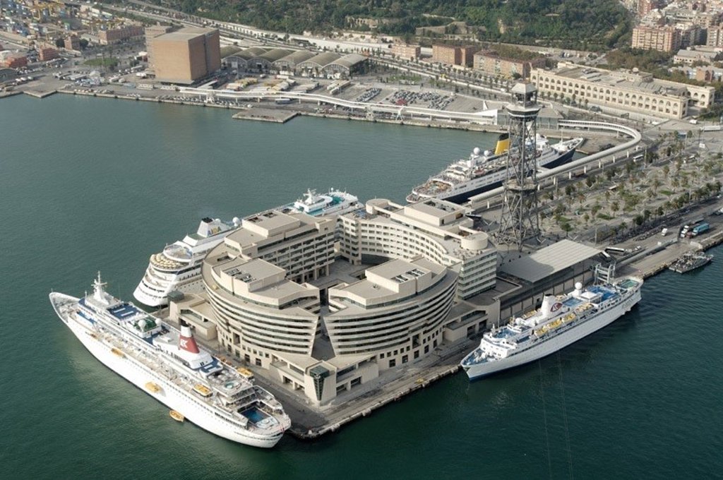 barcelona spain cruise port