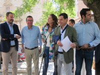 Juanma Moreno (PP-A) ofrece a Susana Díaz "un gran pacto por Jaén" para que "la provincia tenga futuro"