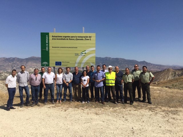 Visita a la zona afectada por el incendio declarado en Quesada en julio de 2015.