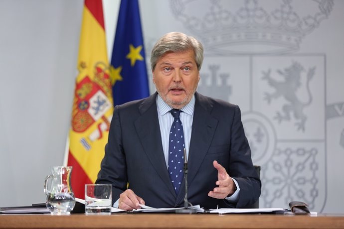 Rueda de prensa de Iñigo Médez de Vigo tras el Consejo de Ministros