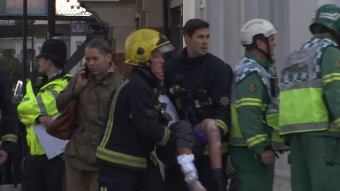 Una explosión deja 18 heridos en el metro de Londres