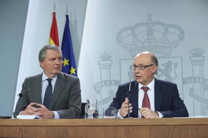 Iñigo Méndez de Vigo y Montoro tras el Consejo de Ministros