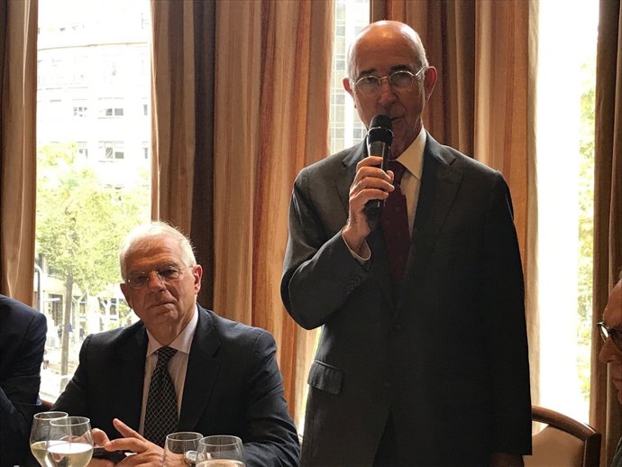 Exministre socialista J. Borrell i el pres. Cercle Eqüestre, A. Maristany