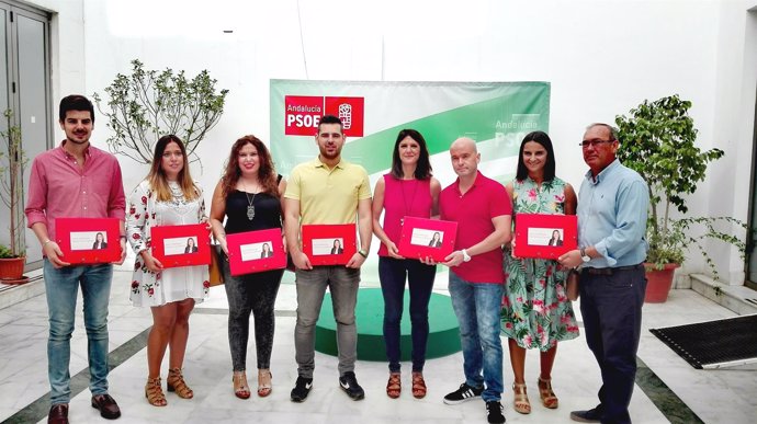 Entrega de avales para la candidatura de Verónica Pérez al PSOE de Sevilla