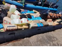 Detenidos en Tarifa los cinco tripulantes de una embarcación con 3,5 toneladas de hachís