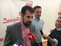 Tudanca destaca la gestión "eficiente y decente" de los ayuntamientos del PSOE