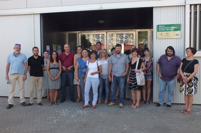 Reunión de IU y Participa Sevilla con trabajadoras de Servicios Sociales Nervión