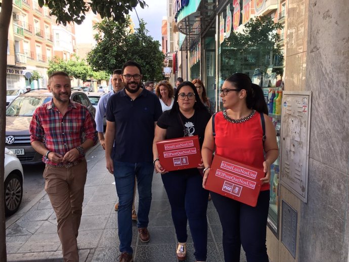 Entrega de avales de la candidatura de Sánchez Teruel al PSOE de Almería