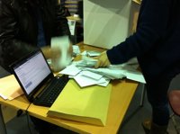 La Sindicatura Electoral amplía el plazo para constituir las mesas tras el veto de Correos