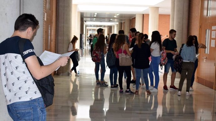 Uclm: 1.282 Estudiantes Comienzan Los Exámenes De La Evau En El Distrito Univers