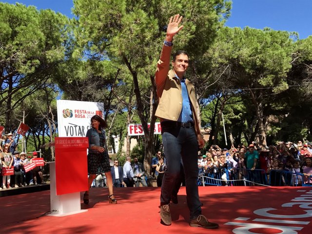 Pedro Sánchez (PSOE) a la Festa de la Rosa de Gavà