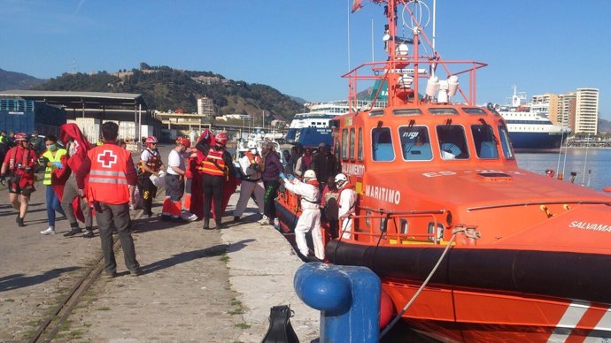 Patera llegada al puerto de Málaga el 29/3/2017