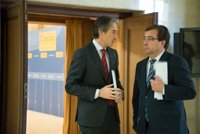 Íñigo de la Serna y Fernández Vara se reúnen este lunes en Mérida