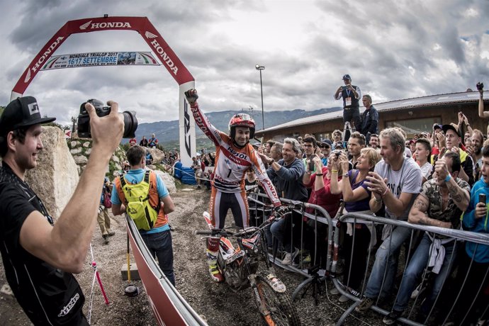 Toni Bou gana la última prueba del Mundial de 2017 del Mundial de Trial