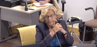 Carmena insiste en que "no hay imputación" de Mayer y Sánchez Mato y el PP en los ceses por "dignidad política"
