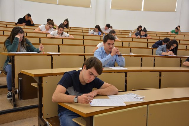 Uclm: El 61,56% De Estudiantes Aprueba La Evau De Septiembre En El Distrito Univ