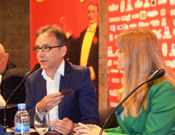 Mayoral y Sancho presentan el festival 'León vive la magia'