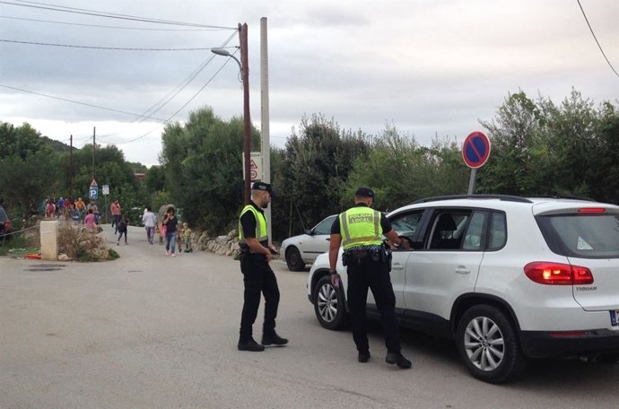 Control de la Policía Local en Pollença