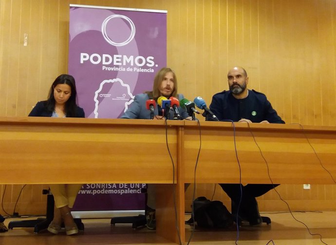 Pablo Fernández, en una rueda de prensa en Palencia