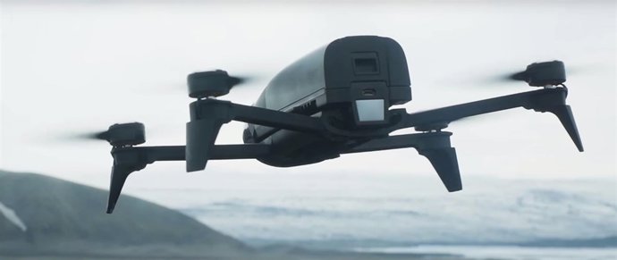 Dron Parrot Bebop 2 Power