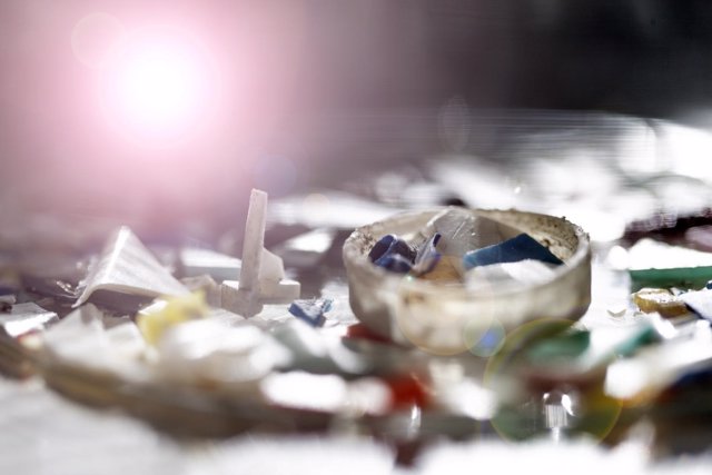 Fragmentos plásticos sacados del mar