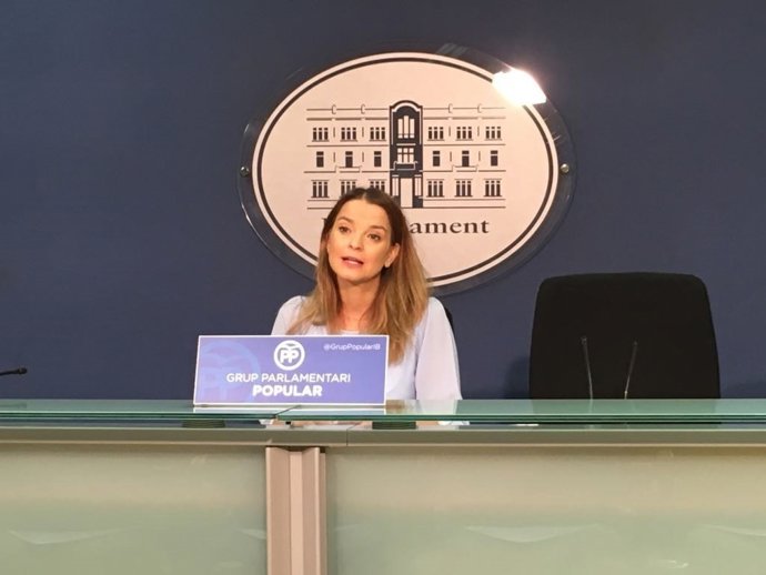 Margalida Prohens en rueda de prensa