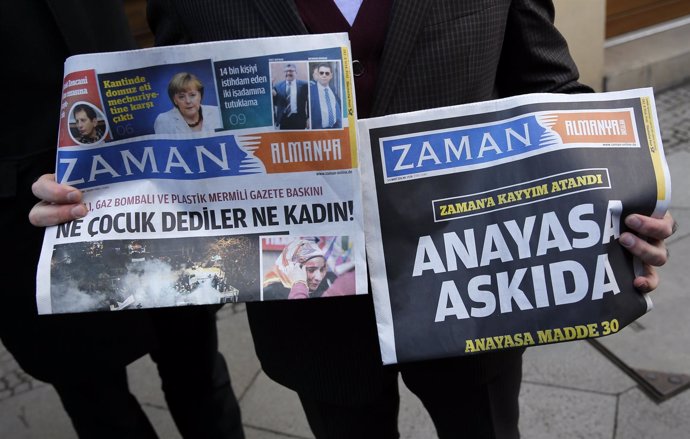 Ejemplares del periódico turco 'Zaman'