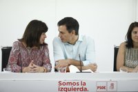 Narbona responde a Iglesias que el "cauce" para debatir sobre Cataluña es su Comisión Parlamentaria y no su Asamblea