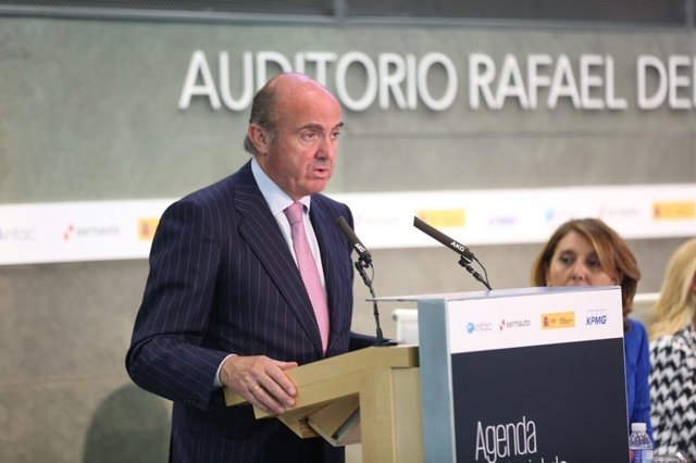 Luis de Guindos en una presentación