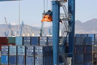 Más de un tercio de las exportaciones andaluzas se hacen por vía marítima en el primer semestre
